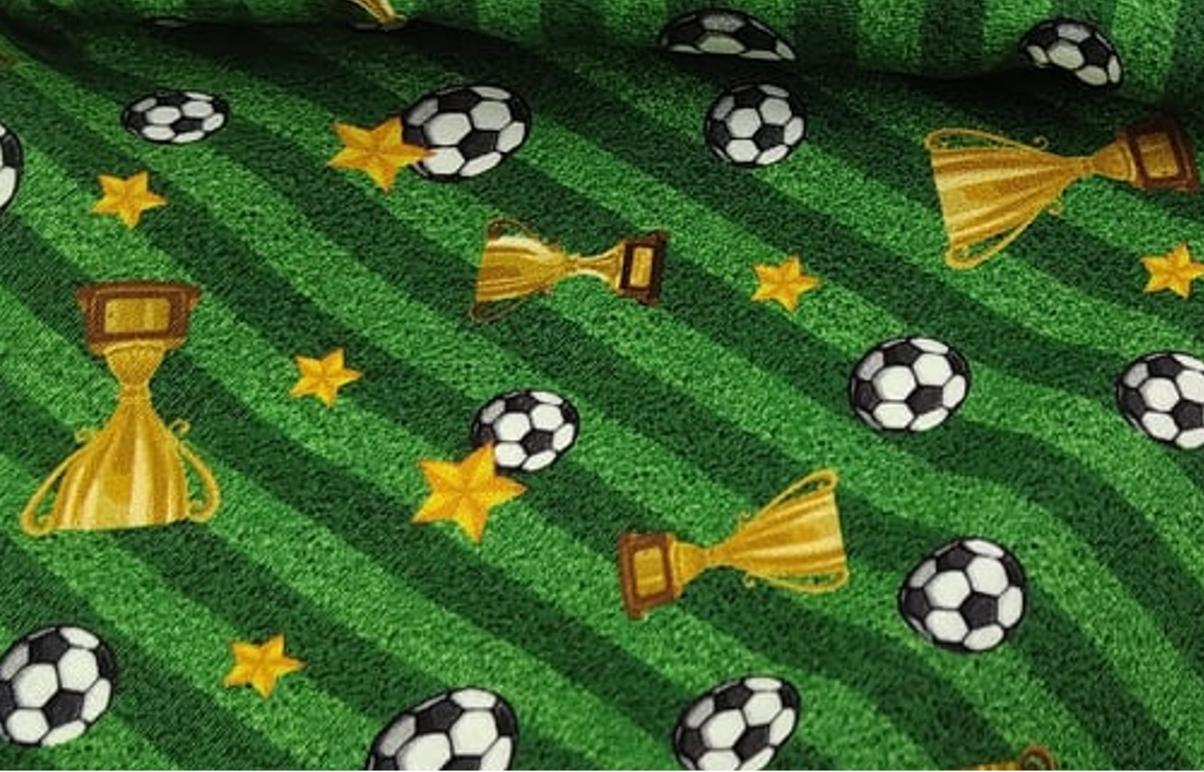 Tecido Tricoline Digital Bolas De Futebol e Troféus - Fundo Listrado Verde