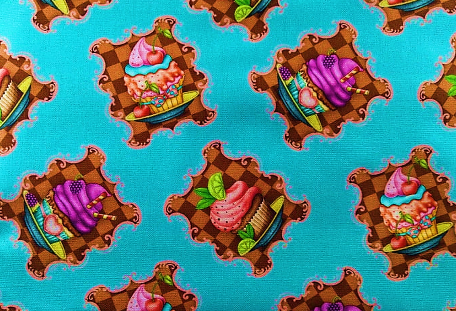 Tecido Tricoline Digital Cupcakes em Quadros - Fundo Azul
