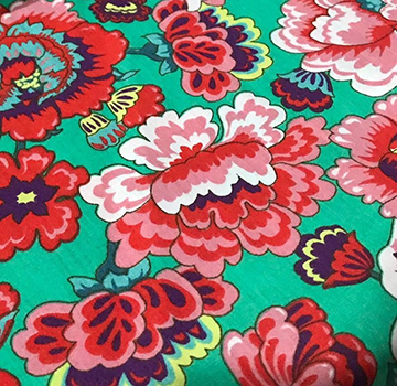 Tecido Tricoline Floral - Fundo Verde - Coleção Modern Oriental 